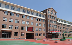 学校大楼.JPG